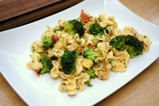 Dietetyczna Sałatka Brokułowa hewps.pl Dietetyczny Blog Kulinarny