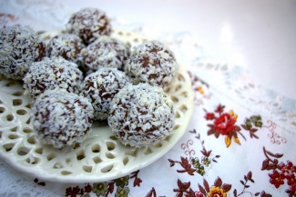 Blog kulinarny - Dietetyczne przepisy - Dietetyczne kulki czekoladowe - Rafaello